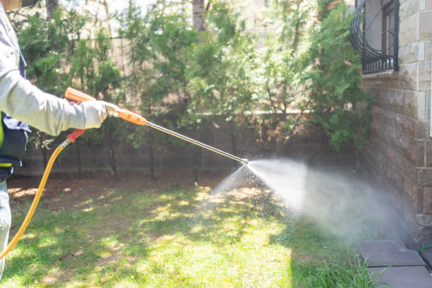 Best Commercial Pest Control Services  in Gering, NE
